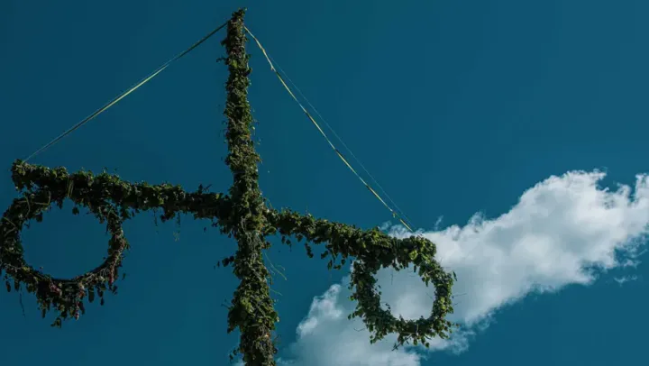 Midsommarfirande på Kyrkans gård – Trollhättan