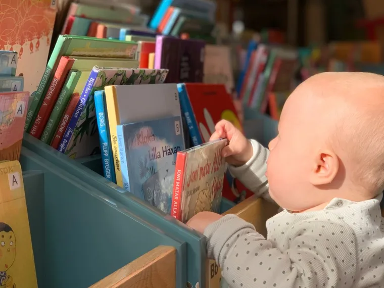 Babystund på Almedalsbiblioteket! – Visby